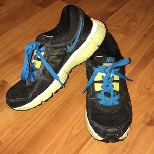 Nike dual fusion running shoes